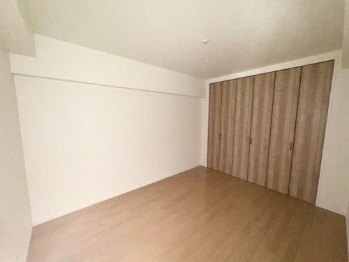 apartment 大阪府八尾市南植松町５丁目182番地 日本TPビル
