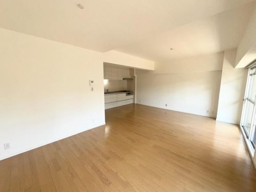 apartment 大阪府八尾市南植松町５丁目182番地 日本TPビル