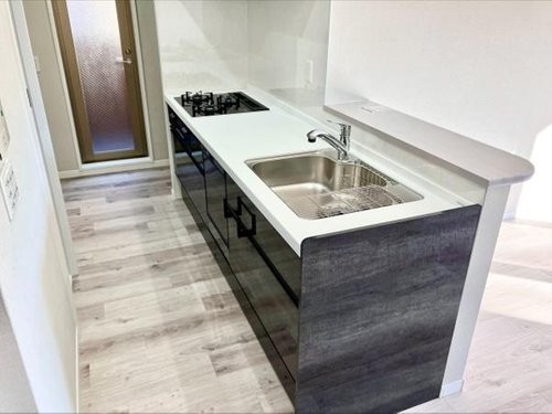 apartment 大阪府八尾市南植松町５丁目182番地 日本TPビル
