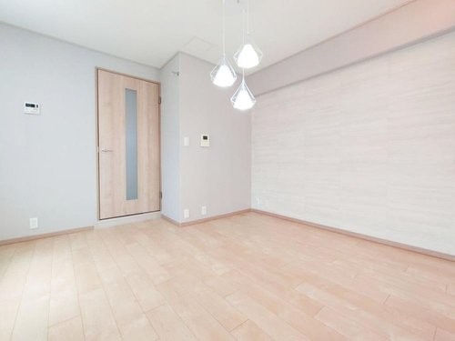 apartment 大阪府八尾市南植松町５丁目182番地 日本TPビル