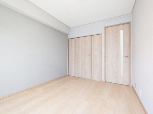 apartment 大阪府八尾市南植松町５丁目182番地 日本TPビル