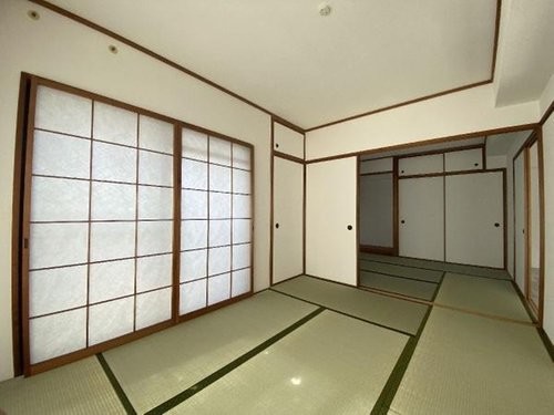apartment 大阪府八尾市南植松町５丁目182番地 日本TPビル