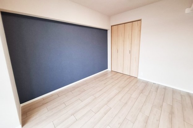 apartment 大阪府八尾市南植松町５丁目182番地 日本TPビル