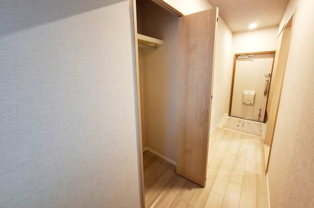 apartment 大阪府八尾市南植松町５丁目182番地 日本TPビル