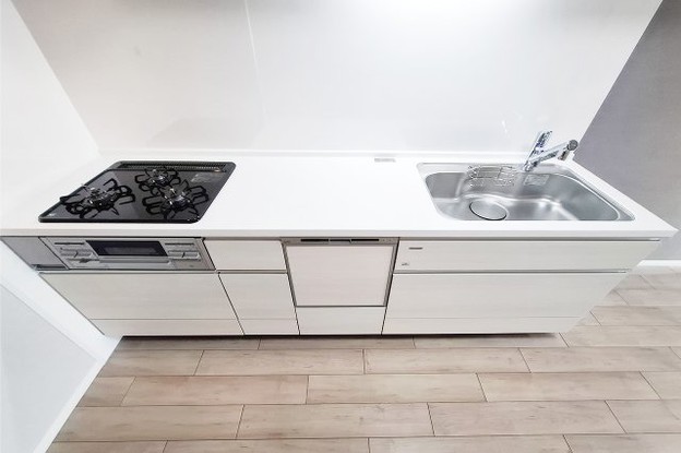 apartment 大阪府八尾市南植松町５丁目182番地 日本TPビル