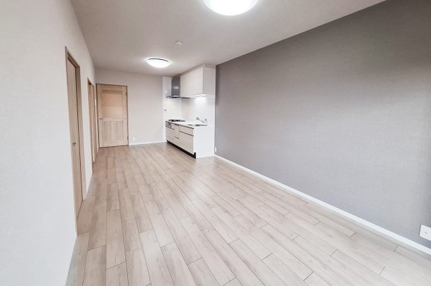 apartment 大阪府八尾市南植松町５丁目182番地 日本TPビル