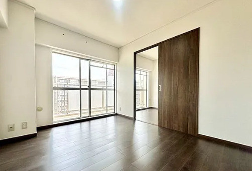 apartment 大阪府八尾市南植松町５丁目182番地 日本TPビル