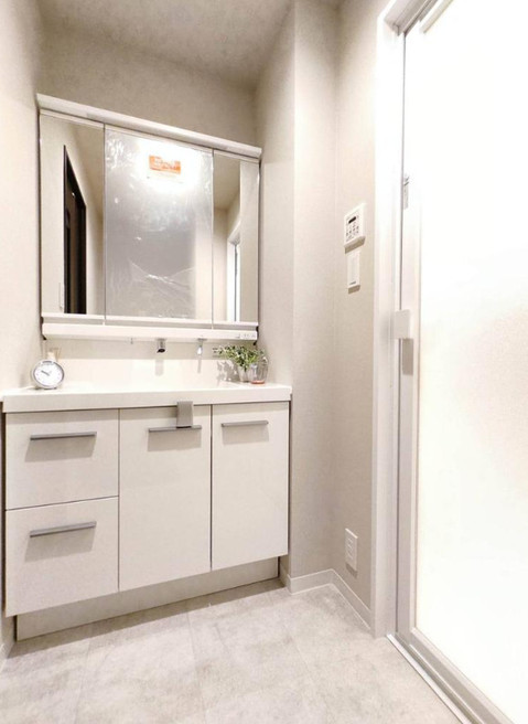 apartment 大阪府八尾市南植松町５丁目182番地 日本TPビル