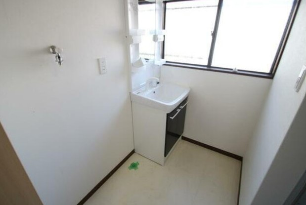 detached 埼玉県鶴ヶ島市大字上広谷176-1 ニュースカイハイツ102