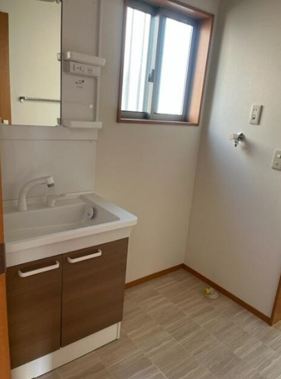 detached 埼玉県鶴ヶ島市大字上広谷176-1 ニュースカイハイツ102