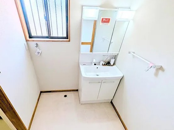 detached 埼玉県鶴ヶ島市大字上広谷176-1 ニュースカイハイツ102