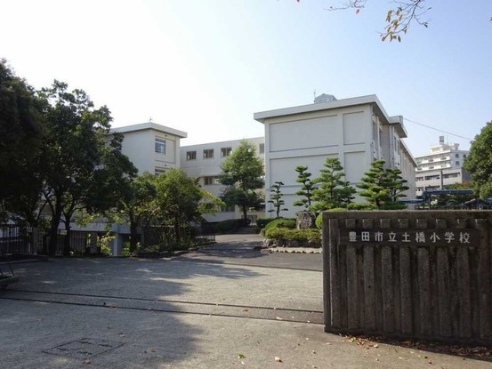 apartment 愛知県豊田市土橋町５丁目
地図を見る