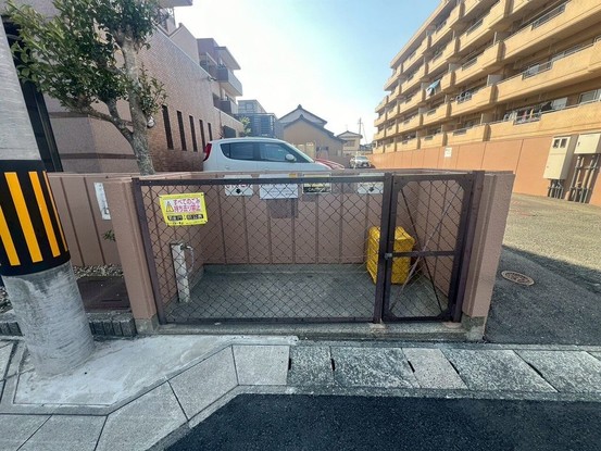 apartment 愛知県豊橋市つつじが丘１丁目8-14