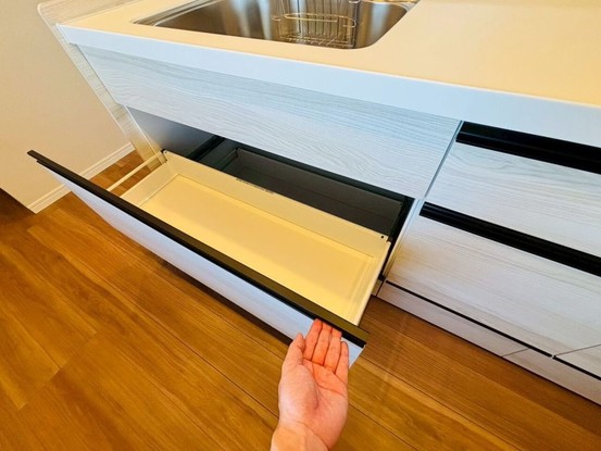 apartment 愛知県豊橋市つつじが丘１丁目8-14