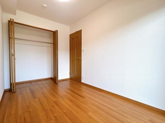 apartment 愛知県豊田市生駒町大坪17番地　キングスコート豊田生駒　1階