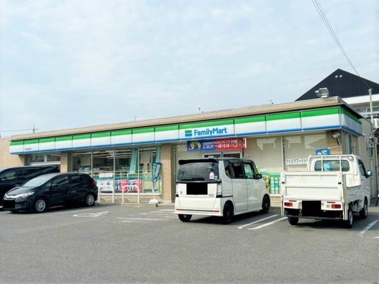 apartment 愛知県豊田市生駒町大坪17番地　キングスコート豊田生駒　1階