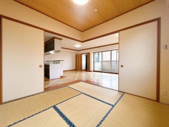 apartment 愛知県豊田市生駒町大坪17番地　キングスコート豊田生駒　1階