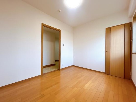 apartment 愛知県豊田市生駒町大坪17番地　キングスコート豊田生駒　1階
