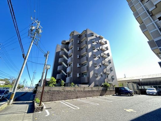 apartment 愛知県豊田市生駒町大坪17番地　キングスコート豊田生駒　1階