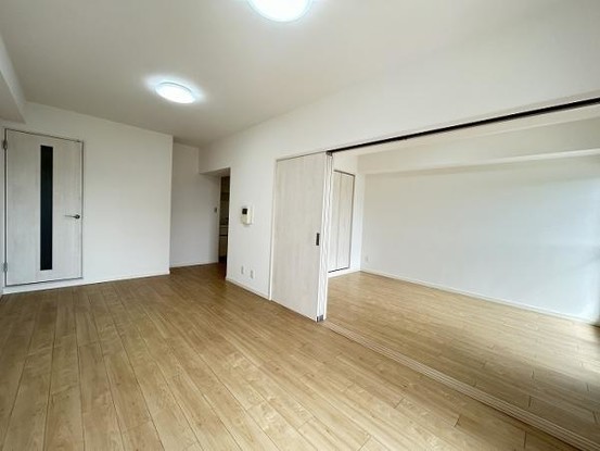 apartment 愛知県豊田市生駒町大坪17番地　キングスコート豊田生駒　1階