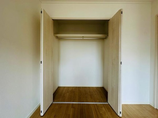 apartment 愛知県豊田市生駒町大坪17番地　キングスコート豊田生駒　1階