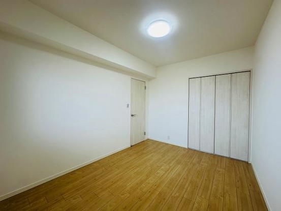 apartment 愛知県豊田市生駒町大坪17番地　キングスコート豊田生駒　1階