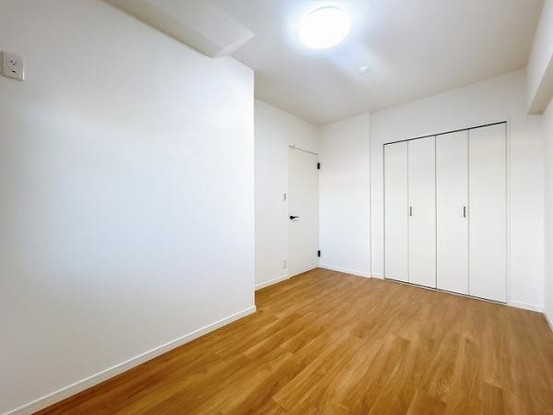apartment 愛知県豊田市生駒町大坪17番地　キングスコート豊田生駒　1階