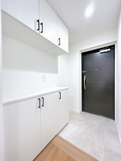 apartment 愛知県豊田市生駒町大坪17番地　キングスコート豊田生駒　1階