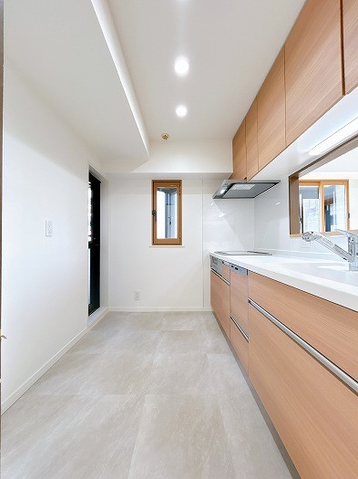 apartment 愛知県豊田市生駒町大坪17番地　キングスコート豊田生駒　1階