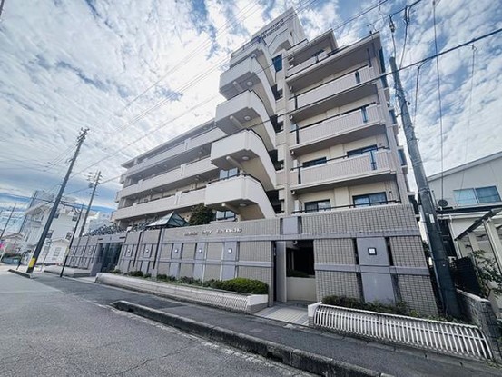 apartment 愛知県豊田市生駒町大坪17番地　キングスコート豊田生駒　1階