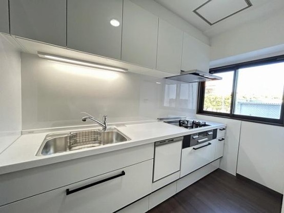 apartment 三重県四日市市鵜の森２丁目
地図を見る