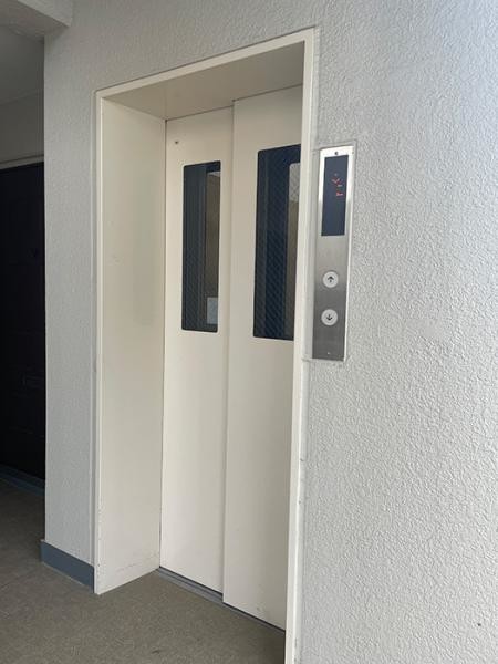 apartment 三重県四日市市西坂部町3800-1