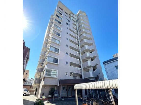 apartment 三重県四日市市西坂部町3800-1