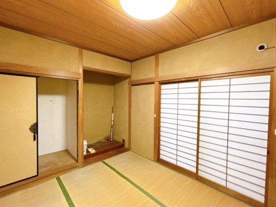 detached 三重県三重郡菰野町大字菰野
地図を見る
