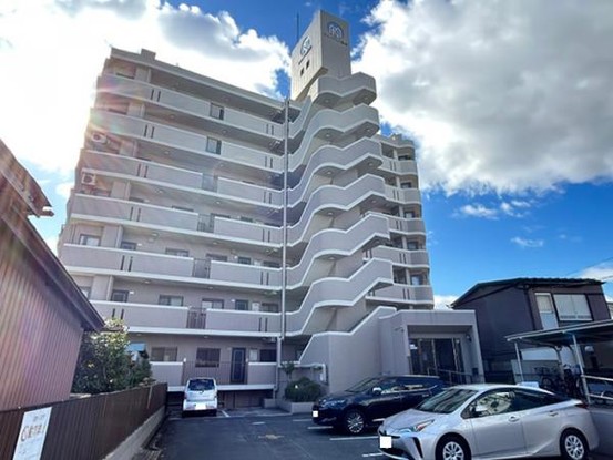 apartment 三重県四日市市西坂部町3800-1