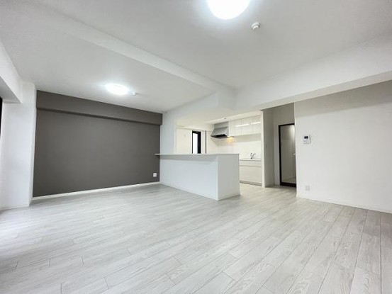 apartment 三重県四日市市沖の島町
地図を見る