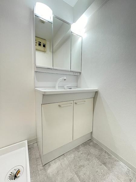 apartment 三重県四日市市沖の島町
地図を見る