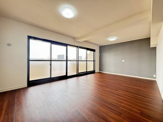 apartment 三重県四日市市西坂部町3800-1