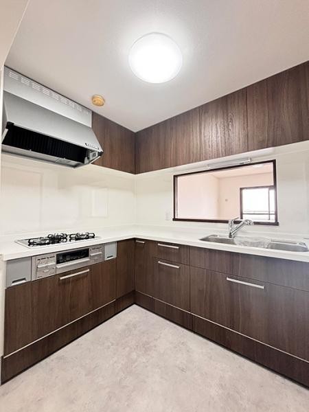 apartment 三重県四日市市西坂部町3800-1