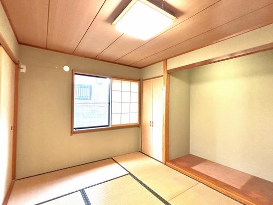 detached 三重県三重郡菰野町大羽根園呉竹町
地図を見る