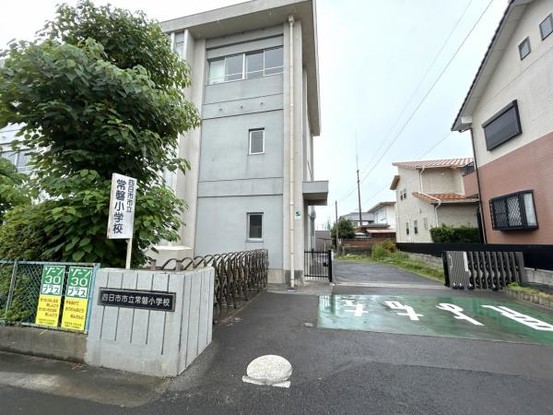 detached 三重県四日市市ときわ２丁目
地図を見る
