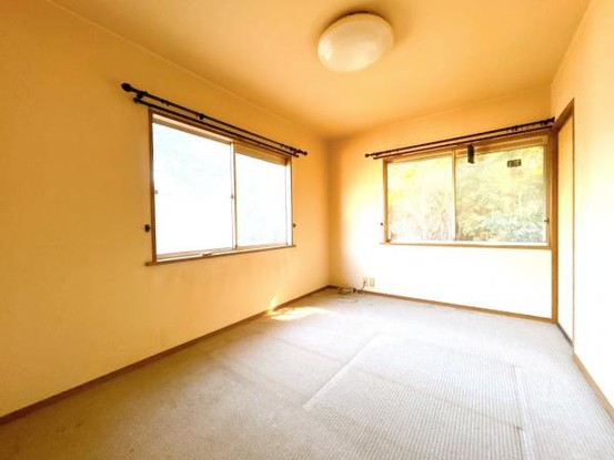 detached 三重県三重郡菰野町大字田口新田
地図を見る