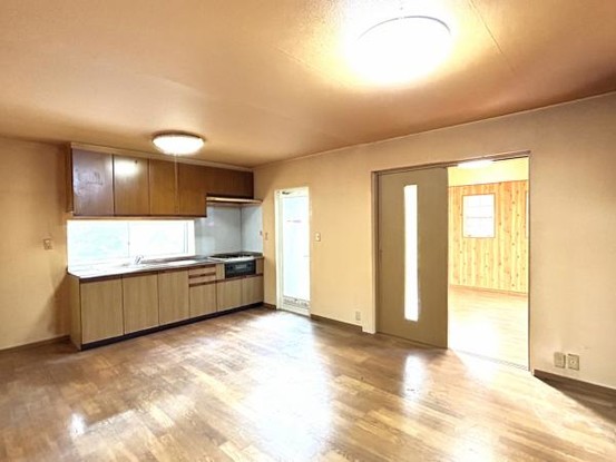 detached 三重県三重郡菰野町大字田口新田
地図を見る