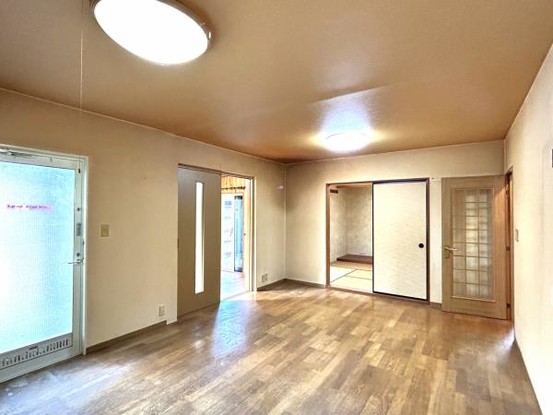 detached 三重県三重郡菰野町大字田口新田
地図を見る