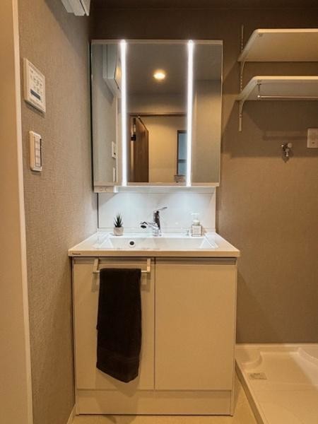 apartment 愛知県岡崎市大樹寺１丁目5番地17　null