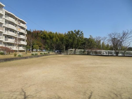 apartment 大阪府三島郡島本町若山台２丁目
地図を見る