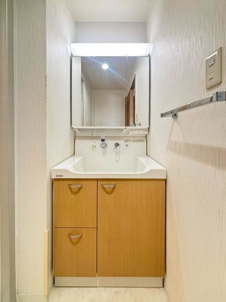 apartment 大阪府柏原市本郷５丁目
地図を見る