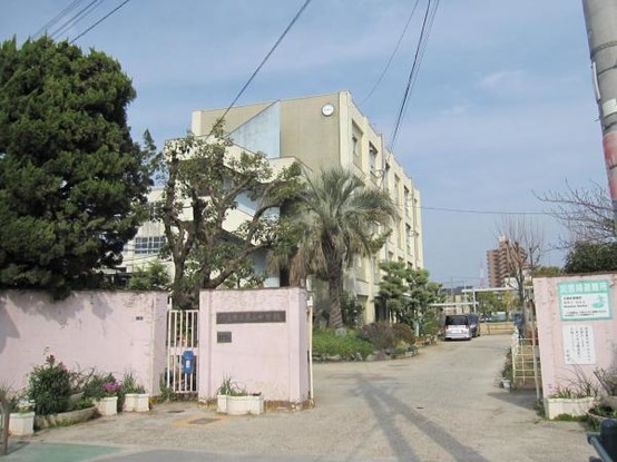 apartment 大阪府大阪市北区松ケ枝町6-11