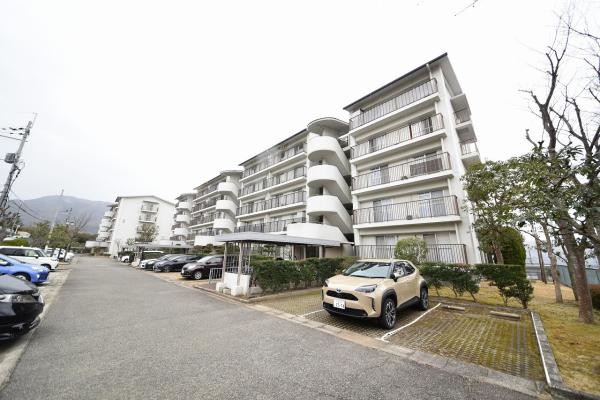 apartment 大阪府池田市伏尾台２丁目
地図を見る