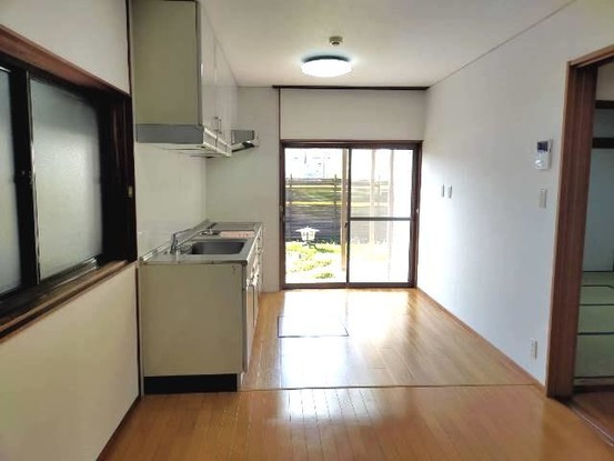 detached 愛知県大府市共和町２丁目15番地7 ウインドヌーブあづま102